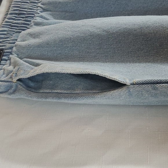 Clad & Cloth Dempsey denim pants in a size Medium - Picture 4 of 11